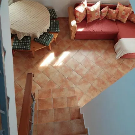 Hegy és Balaton Nyaraló *