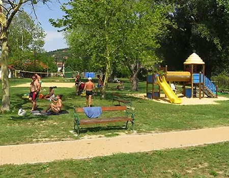 Hegy és Balaton Nyaraló *