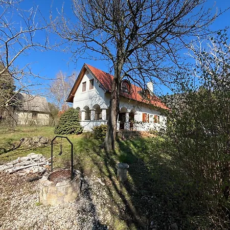 Hegy Es Balaton Vendeghaz