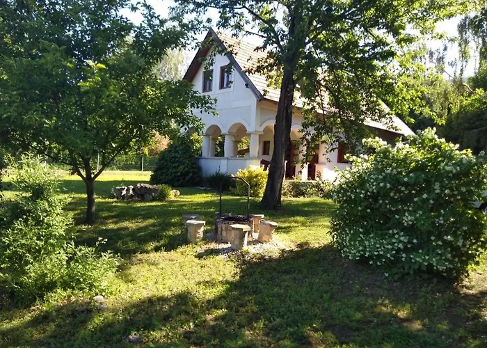 Hegy Es Balaton Vendeghaz * Badacsonytördemic