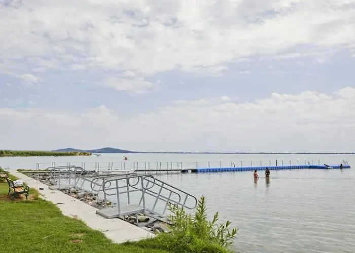 Hegy Es Balaton Vendeghaz